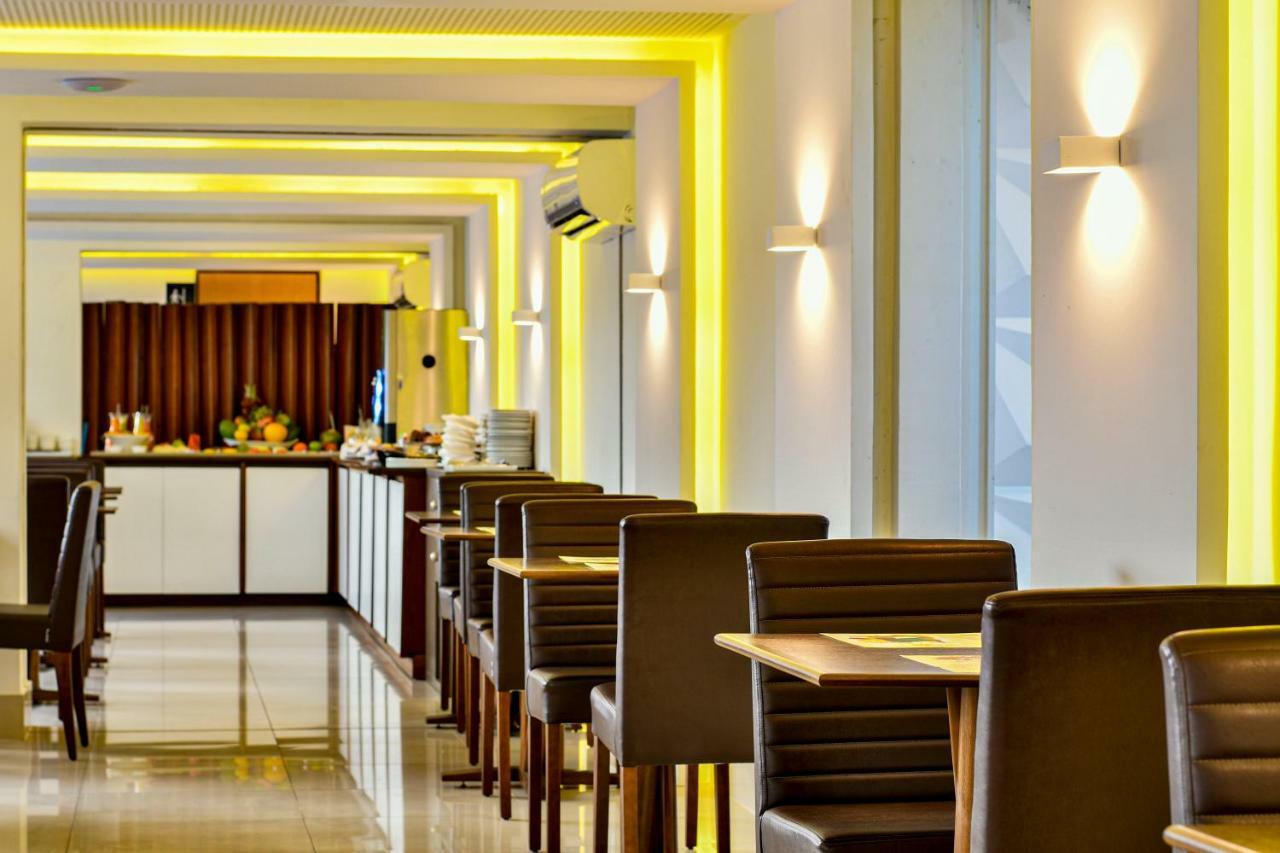 Littoral Gold Flat Hotel โจเอาเปสโซอา ภายนอก รูปภาพ